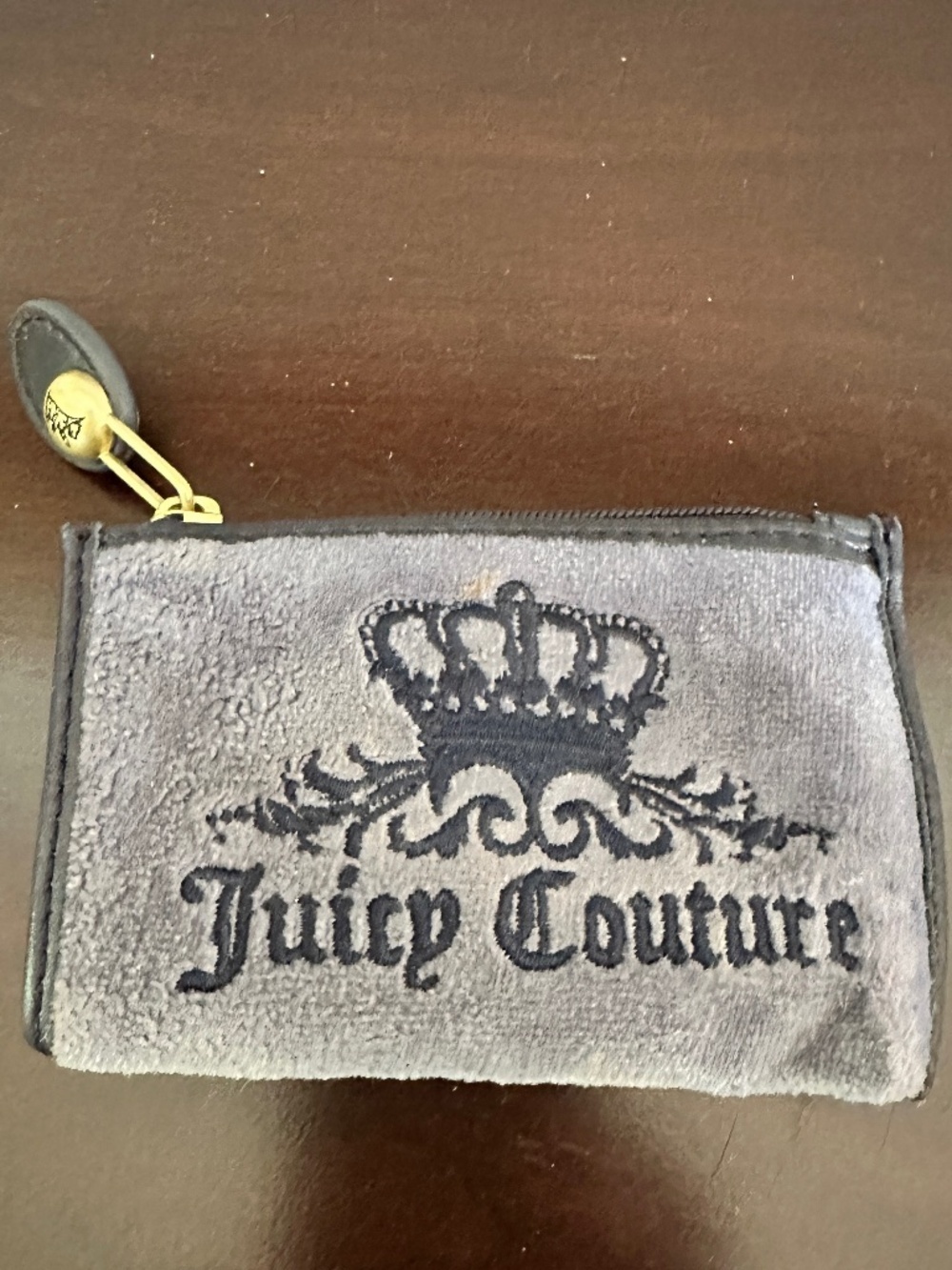 EUC Vintage Juicy Couture "Crown" Velour Zip Wallet Card / Key Holder Blue